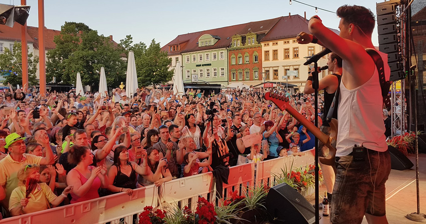 Voller Marktplatz bei den "Draufgängern"