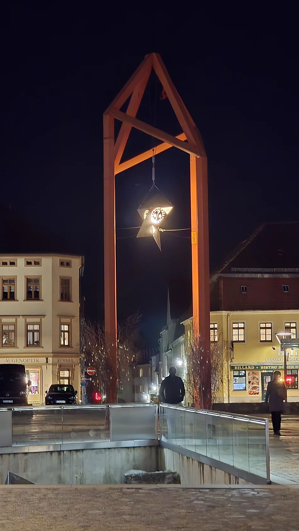 Mediaturm bei Nacht Der Mediaturm mit umgebautem Kaleidozyklus bei Nacht.